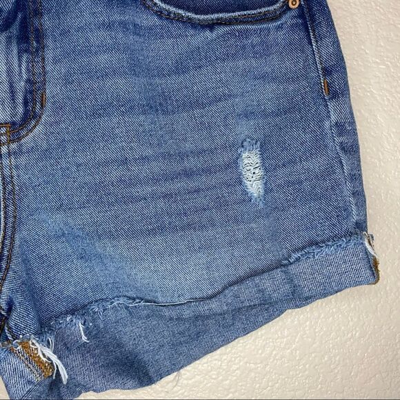 Pacsun Womens Size 30 Slightly Washed Distressed Mom Short - Picture 4 of 12